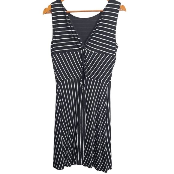 LOFT Black Striped Women's Dress Size 6 - Picture 2 of 5